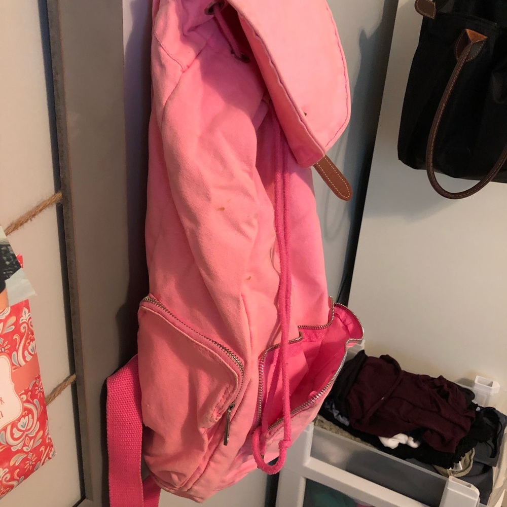 Backpack - Picture 2 of 4